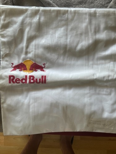 Red bull energydrink - red,